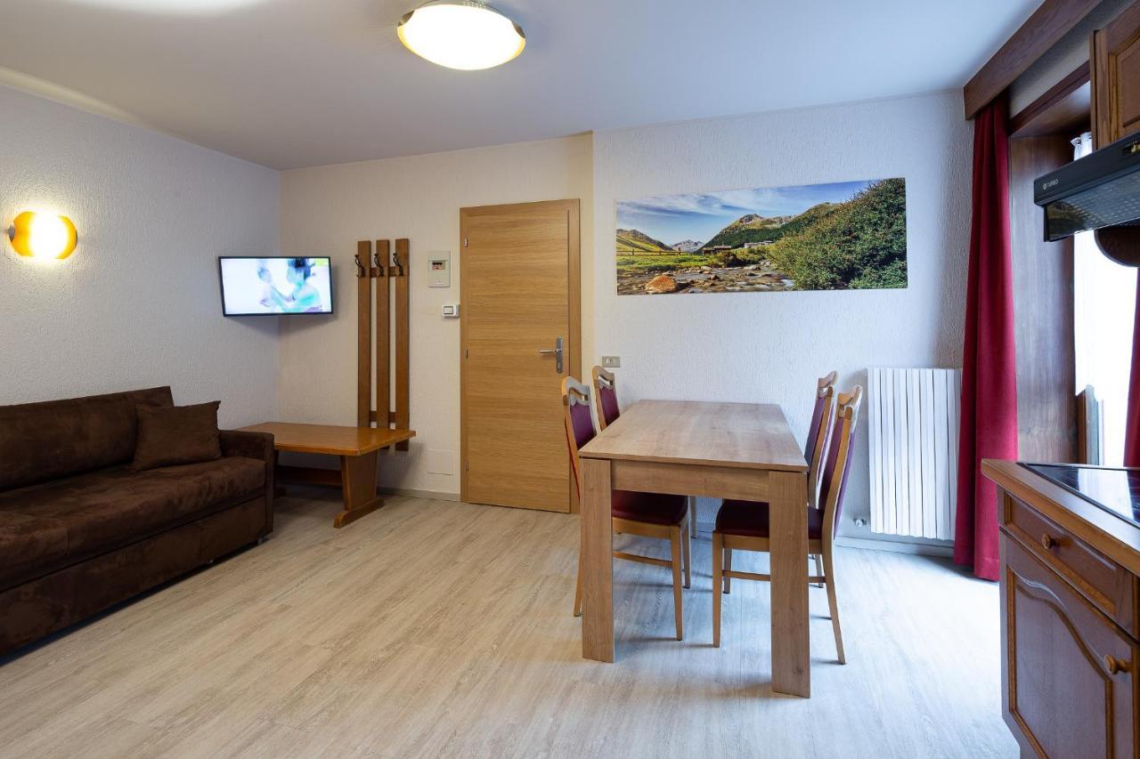 Ferienwohnung Casa Marcos Livigno Exterior foto